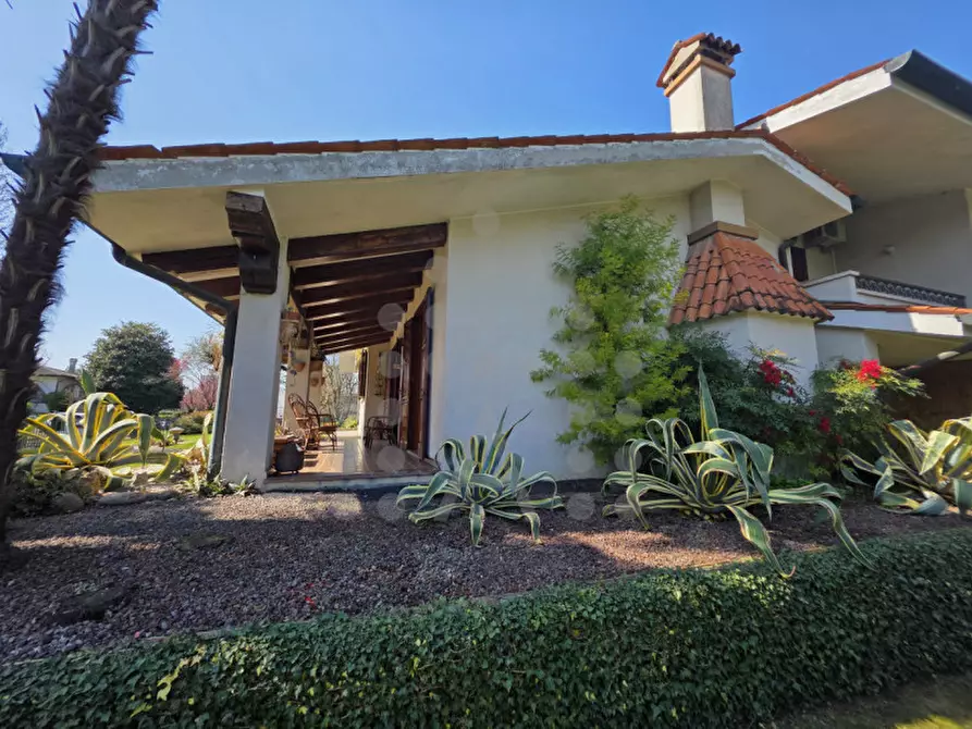 Immagine 24 di Villa in vendita  in Via Venezia a Selvazzano Dentro