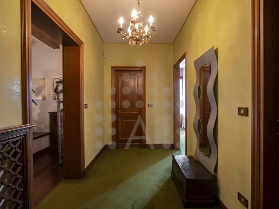 Immagine 46 di Villa in vendita  in Via Venezia a Selvazzano Dentro