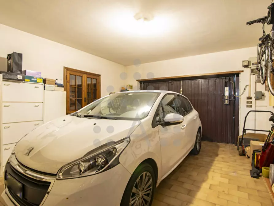 Immagine 49 di Villa in vendita  in Via Venezia a Selvazzano Dentro