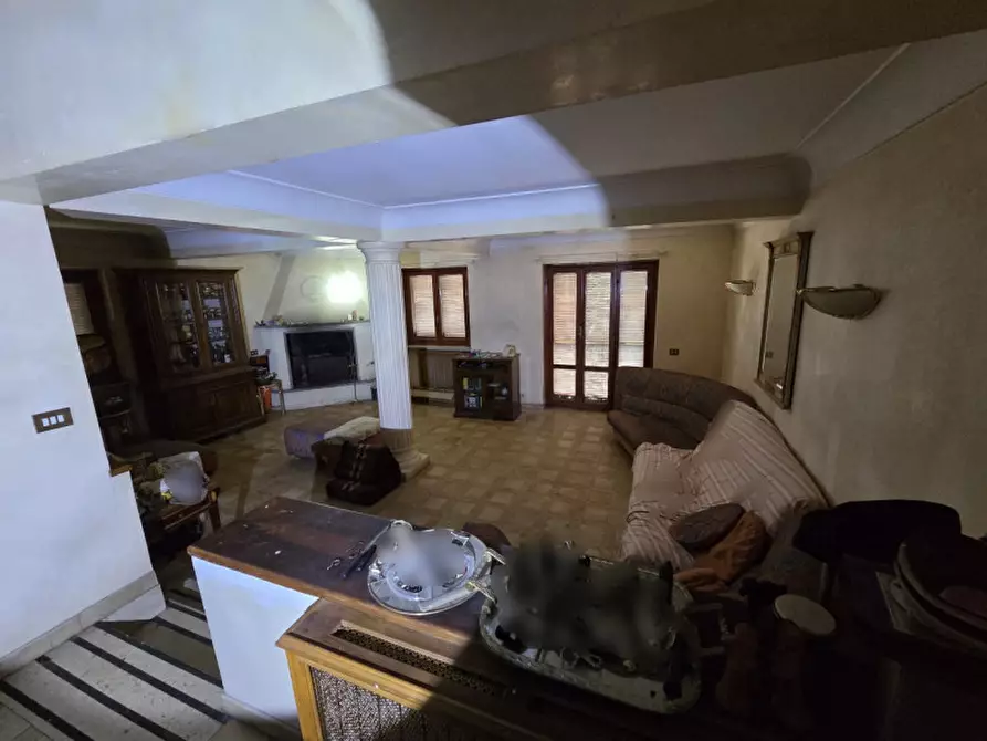 Immagine 3 di Villa in affitto  in via maresca a Roma