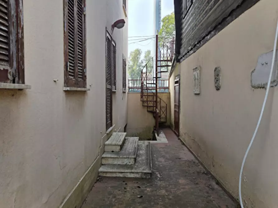 Immagine 4 di Villa in affitto  in via maresca a Roma