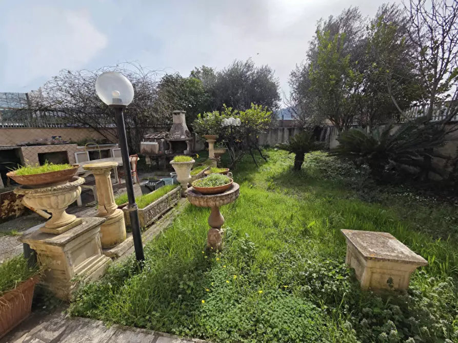 Immagine 23 di Villa in affitto  in via maresca a Roma