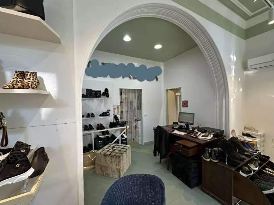 Immagine 3 di Attività commerciale in vendita  in Viale Giosuè Carducci 77 a Cesenatico