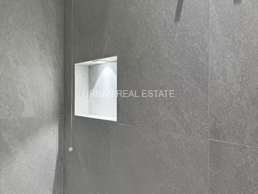 Immagine 3 di Appartamento in affitto  in Via Carducci 8 a Trieste