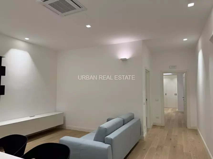 Immagine 11 di Appartamento in affitto  in Via Carducci 8 a Trieste