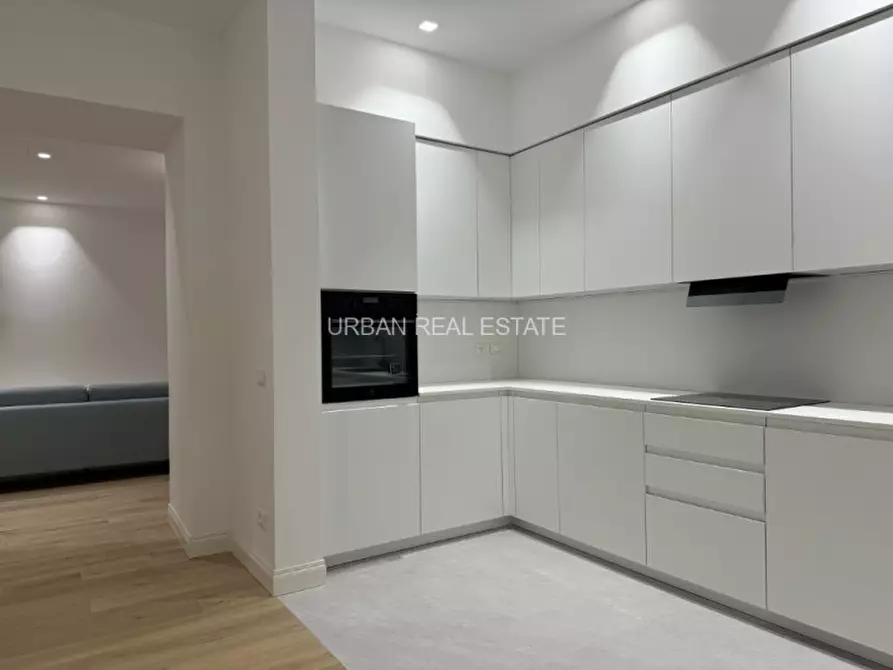 Immagine 18 di Appartamento in affitto  in Via Carducci 8 a Trieste