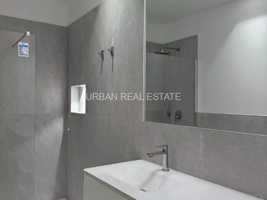 Immagine 20 di Appartamento in affitto  in Via Carducci 8 a Trieste