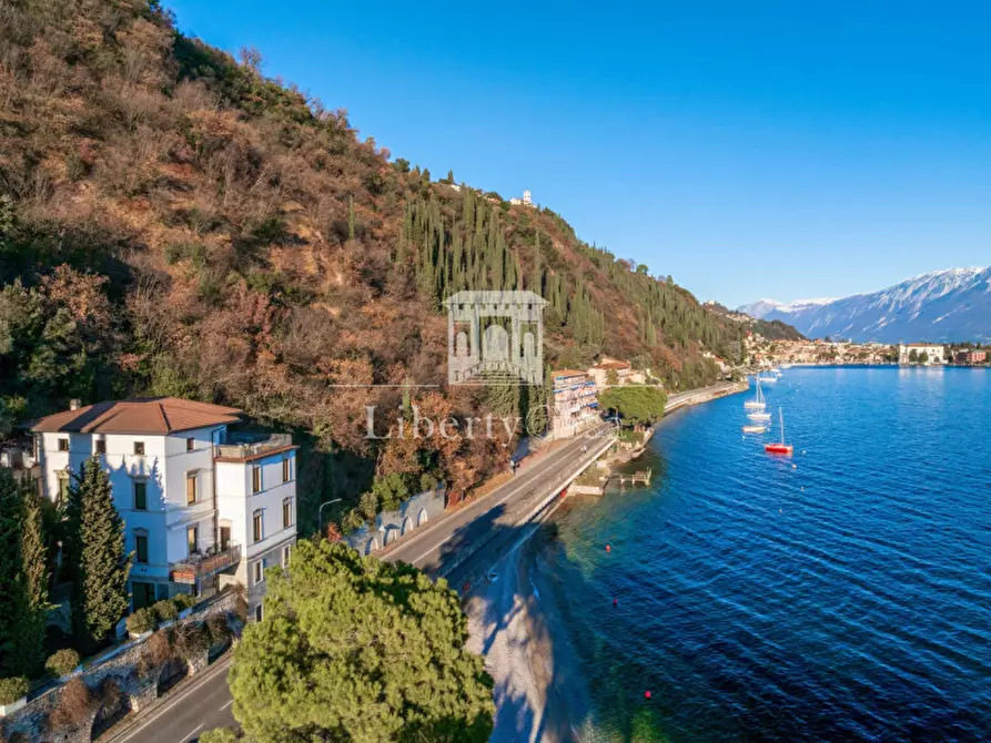 Immagine 2 di Appartamento in vendita  in Via Roma a Toscolano-Maderno