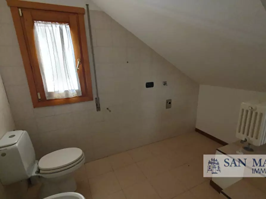 Immagine 14 di Appartamento in affitto  in Via Brigata Cadore 33 a Castegnero