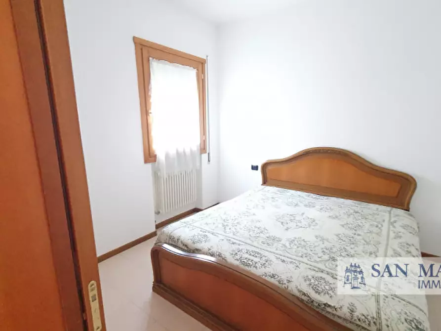 Immagine 17 di Appartamento in affitto  in Via Brigata Cadore 33 a Castegnero