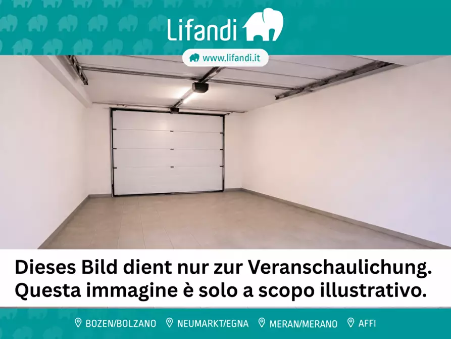 Immagine 1 di Garage in vendita  in Weggensteinstraße a Bolzano