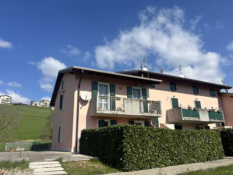 Immagine 1 di Appartamento in vendita  in Via Ponte a Bosco Chiesanuova