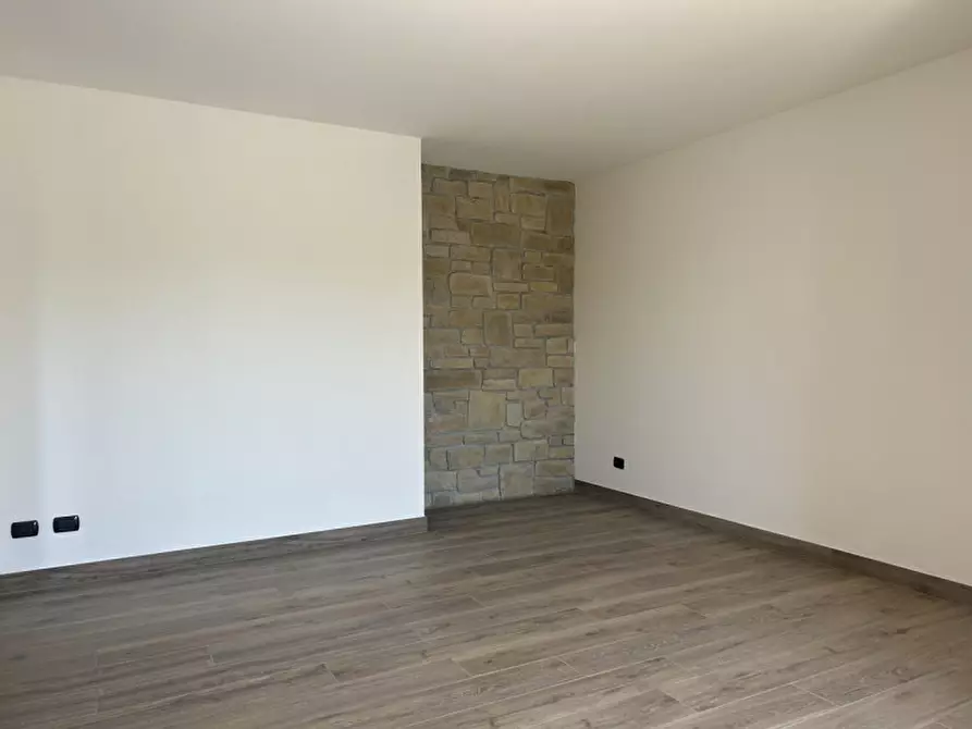 Immagine 10 di Appartamento in vendita  in Via Ponte a Bosco Chiesanuova