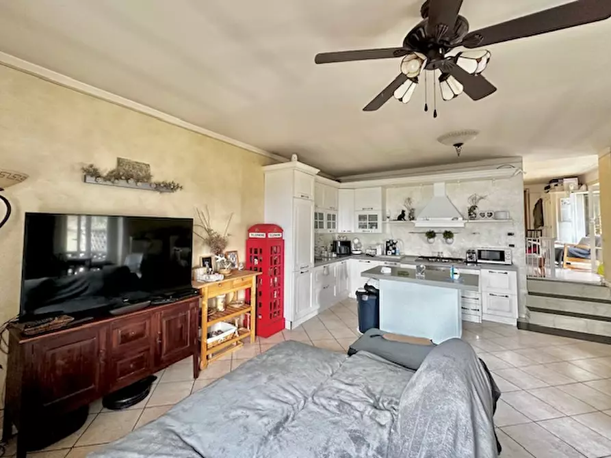 Immagine 7 di Appartamento in affitto  in Via Angelo Landi a Salò