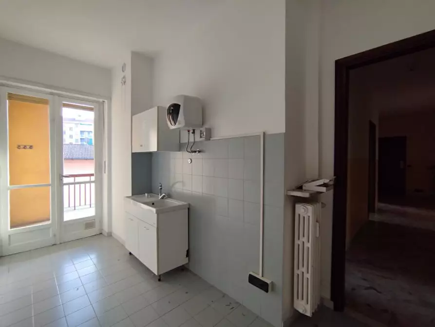 Immagine 19 di Appartamento in vendita  in Corso Galileo Ferraris 4 a Chivasso