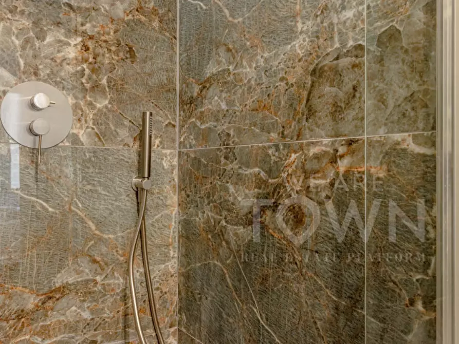 Immagine 12 di Appartamento in vendita  in Largo della Crocetta, 1 a Milano