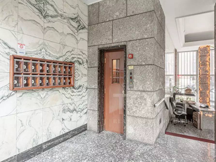 Immagine 27 di Appartamento in vendita  in Largo della Crocetta, 1 a Milano