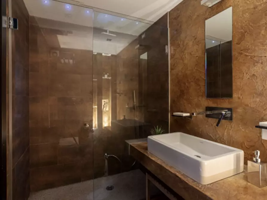 Immagine 17 di Appartamento in vendita  in Via Melchiorre Gioia, 88 a Milano