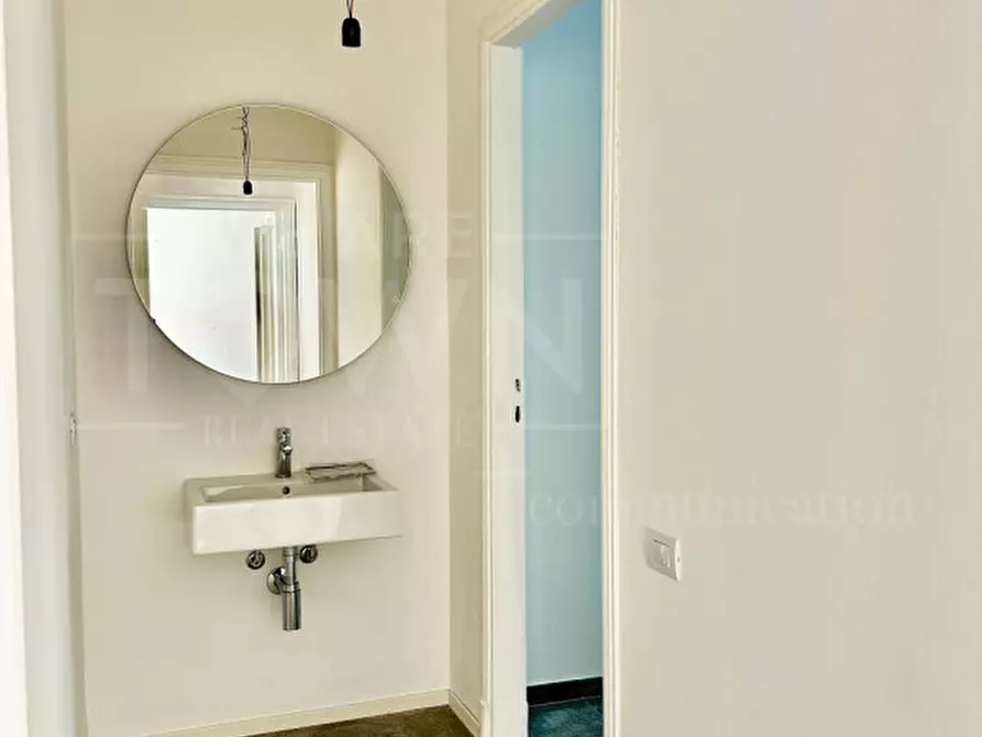 Immagine 31 di Appartamento in affitto  in Piazza Santa Maria Beltrade, 2 a Milano