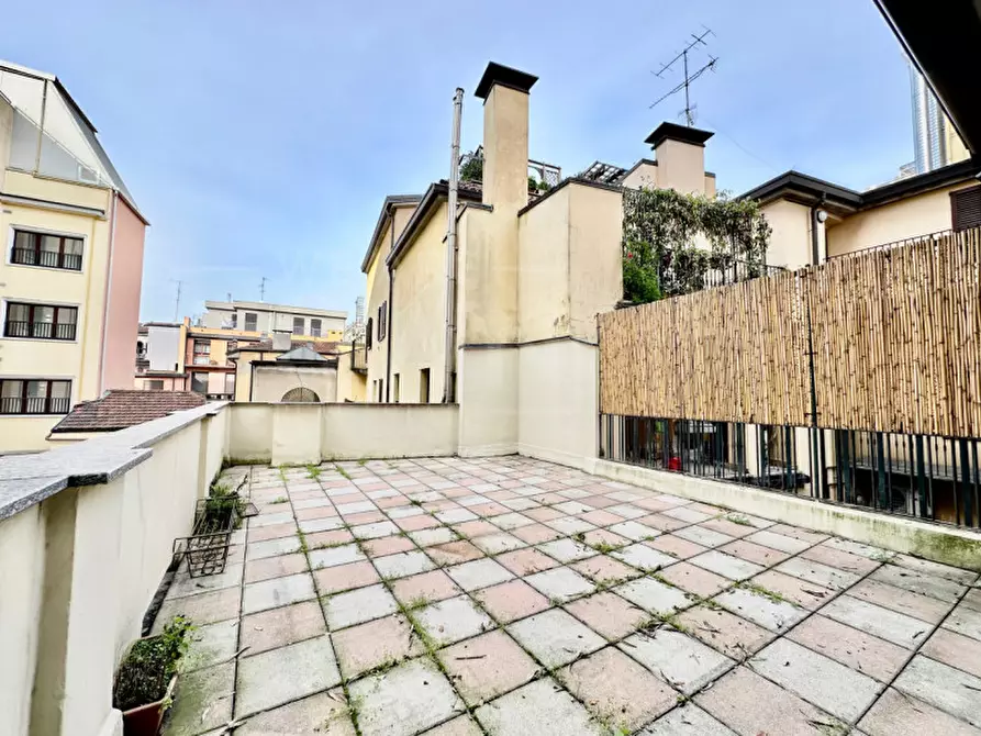 Immagine 8 di Appartamento in affitto  in Piazza Santa Maria Beltrade, 2 a Milano