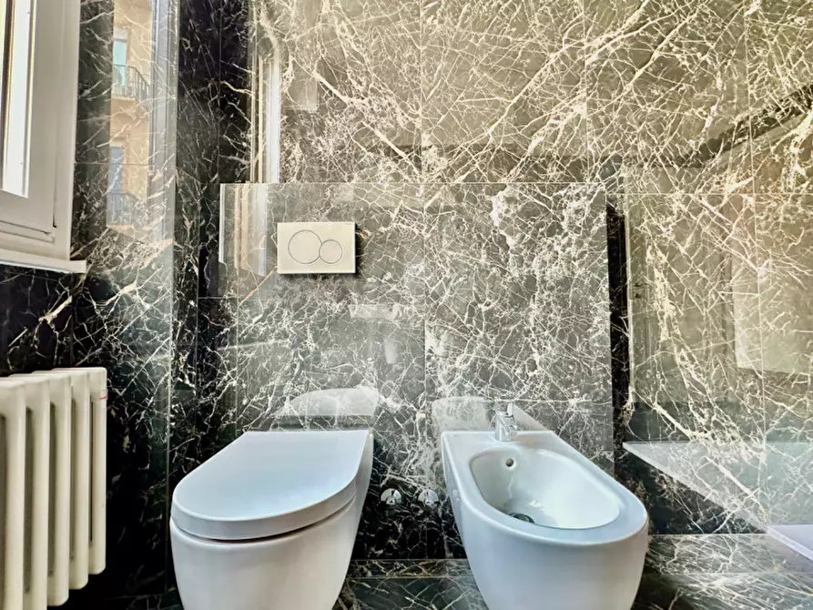 Immagine 28 di Appartamento in affitto  in Piazza Santa Maria Beltrade, 2 a Milano