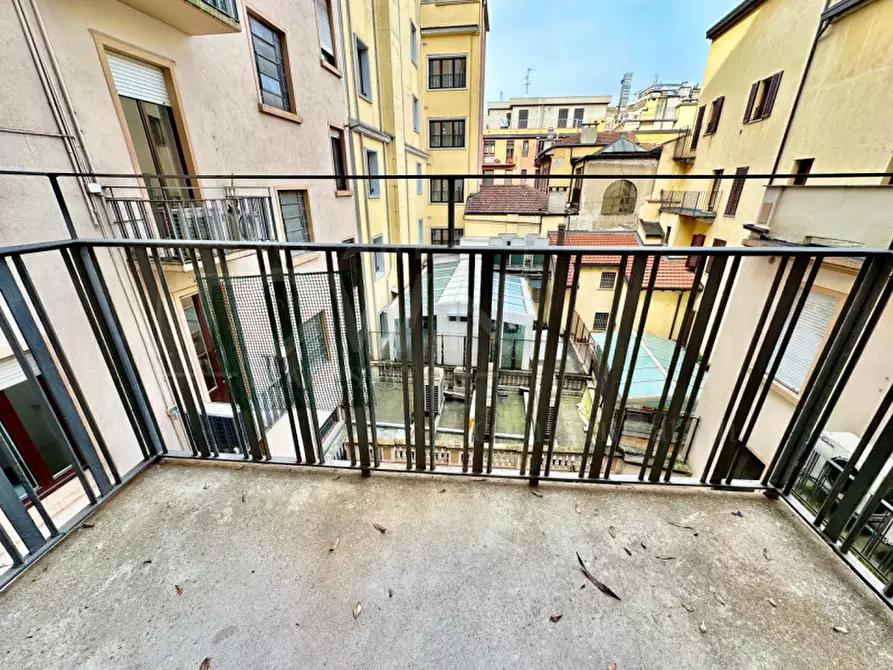 Immagine 41 di Appartamento in affitto  in Piazza Santa Maria Beltrade, 2 a Milano