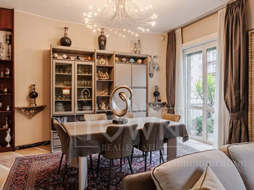 Immagine 3 di Appartamento in vendita  in Viale Emilio Caldara a Milano