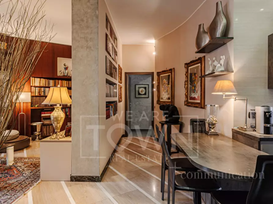 Immagine 4 di Appartamento in vendita  in Viale Emilio Caldara a Milano