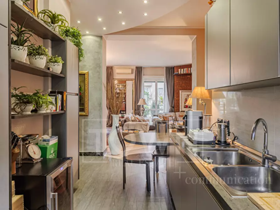 Immagine 16 di Appartamento in vendita  in Viale Emilio Caldara a Milano