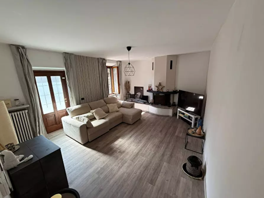 Immagine 1 di Appartamento in vendita  in Via Vittorio Emanuele II, 7 a Oltrona Di San Mamette