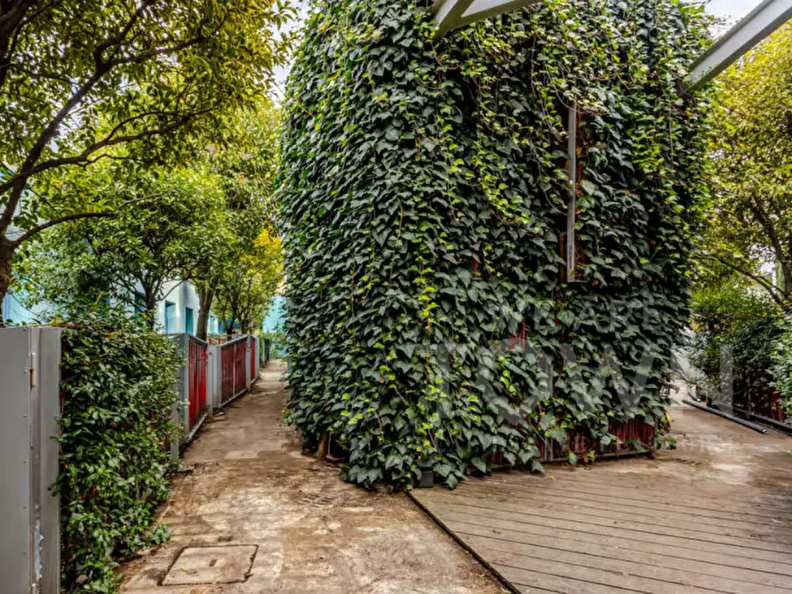 Immagine 28 di Appartamento in vendita  in Via Michele Pericle Negrotto, 31/10 a Milano