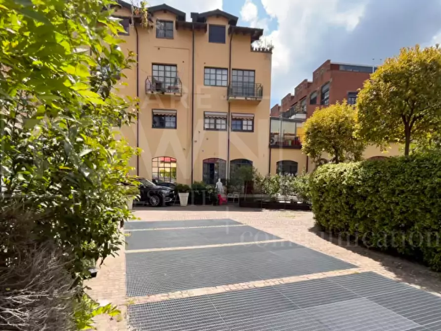 Immagine 8 di Appartamento in vendita  in Via Cesare Ajraghi a Milano