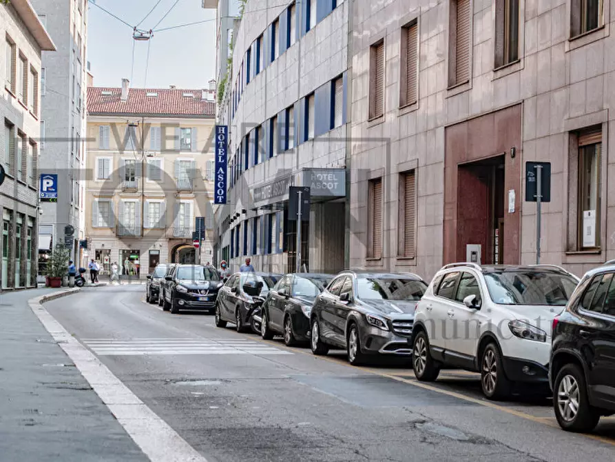 Immagine 2 di Ufficio in affitto  in via Lentasio 9 a Milano