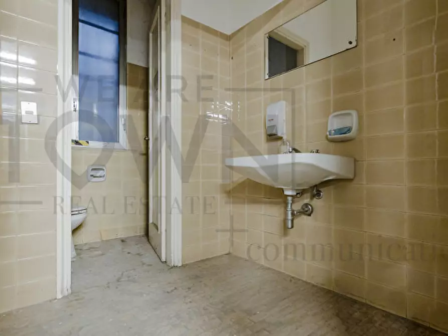 Immagine 23 di Ufficio in affitto  in via Lentasio 9 a Milano
