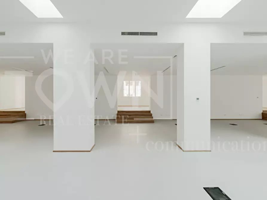 Immagine 10 di Ufficio in vendita  in Via Cardinale Branda Castiglioni, 1 a Milano