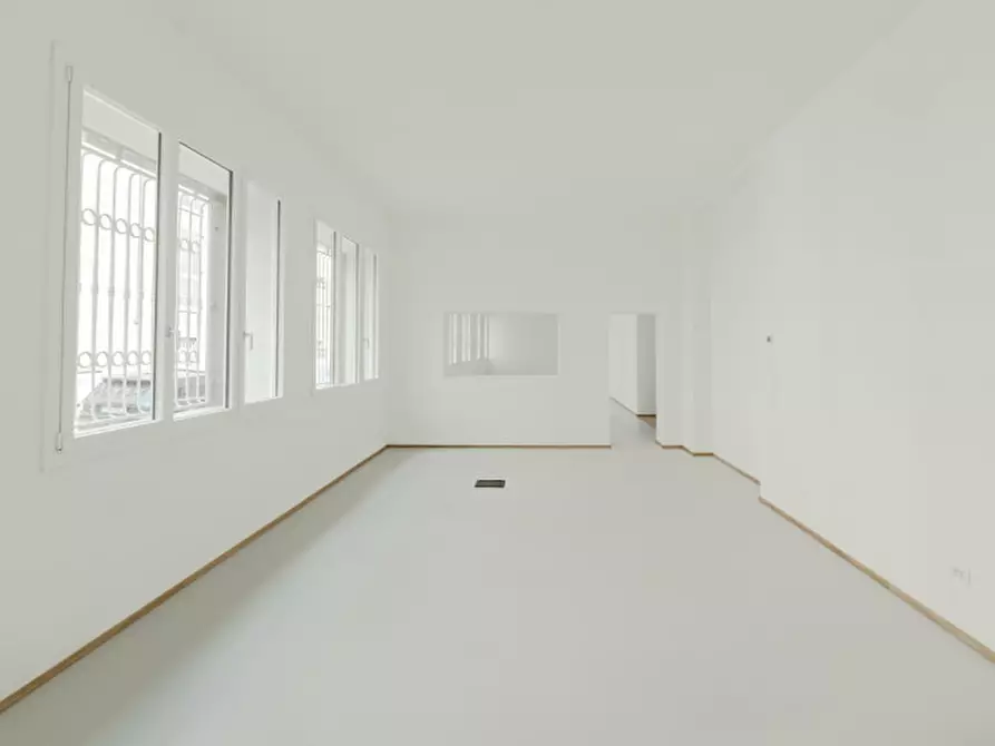 Immagine 11 di Ufficio in vendita  in Via Cardinale Branda Castiglioni, 1 a Milano