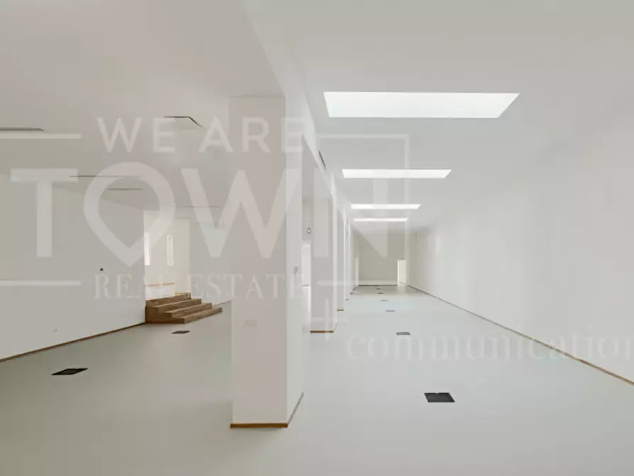 Immagine 10 di Ufficio in vendita  in Via Cardinale Branda Castiglioni, 1 a Milano