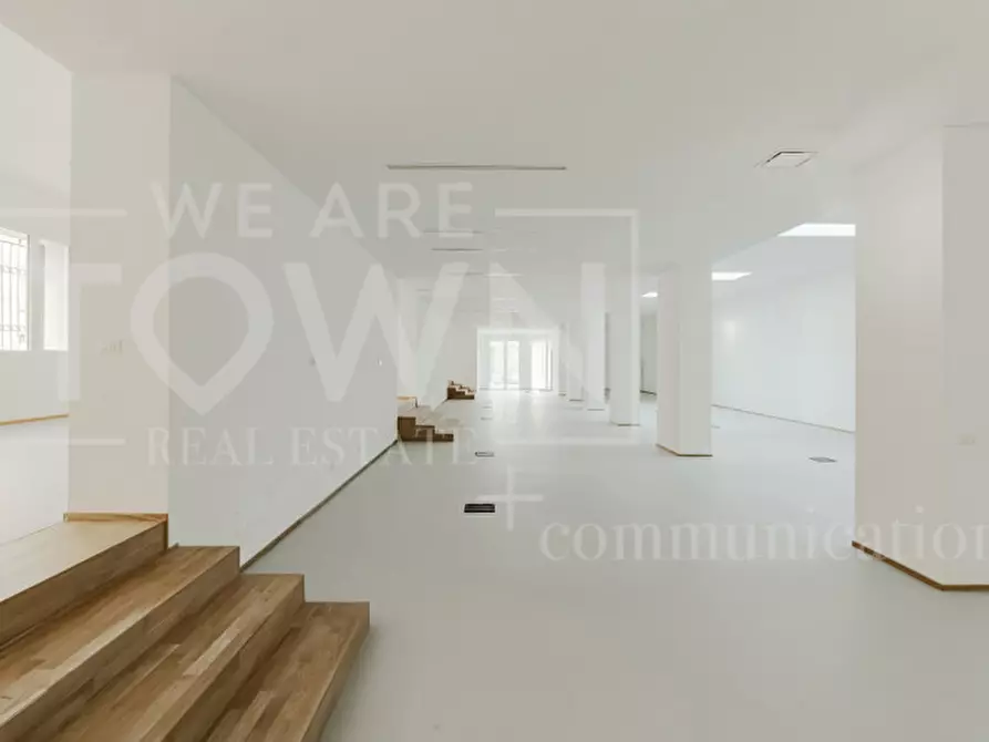 Immagine 11 di Ufficio in vendita  in Via Cardinale Branda Castiglioni, 1 a Milano