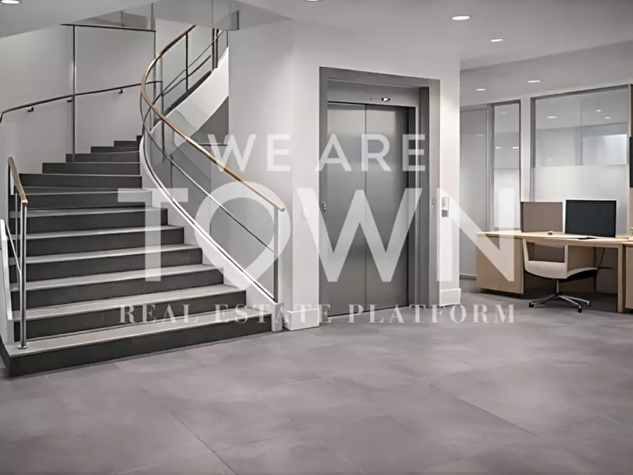 Immagine 10 di Ufficio in vendita  in Piazza Giuseppe Maggiolini a Parabiago