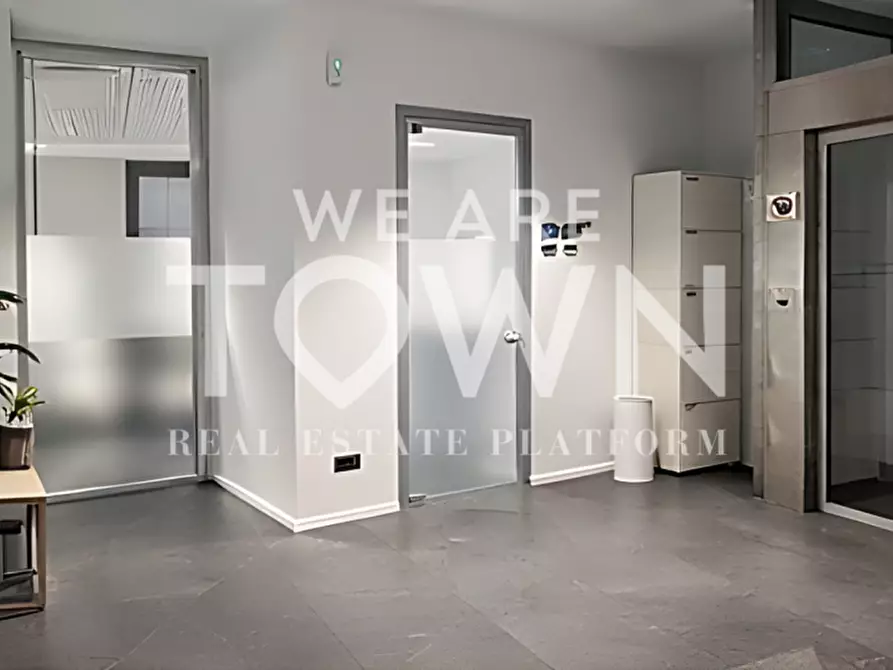 Immagine 14 di Ufficio in vendita  in Piazza Giuseppe Maggiolini a Parabiago