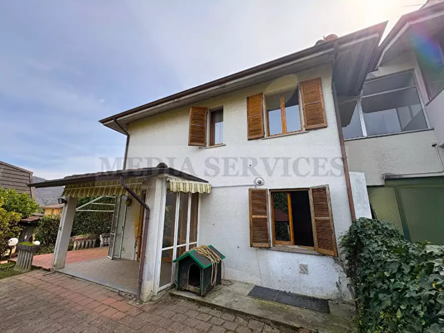 Immagine 2 di Villetta a schiera in vendita  in viale Giuseppe Verdi n° 14 a Godiasco