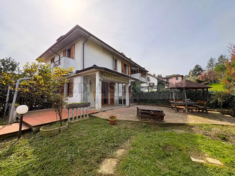 Immagine 3 di Villetta a schiera in vendita  in viale Giuseppe Verdi n° 14 a Godiasco