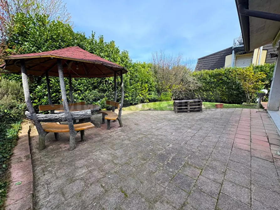 Immagine 5 di Villetta a schiera in vendita  in viale Giuseppe Verdi n° 14 a Godiasco