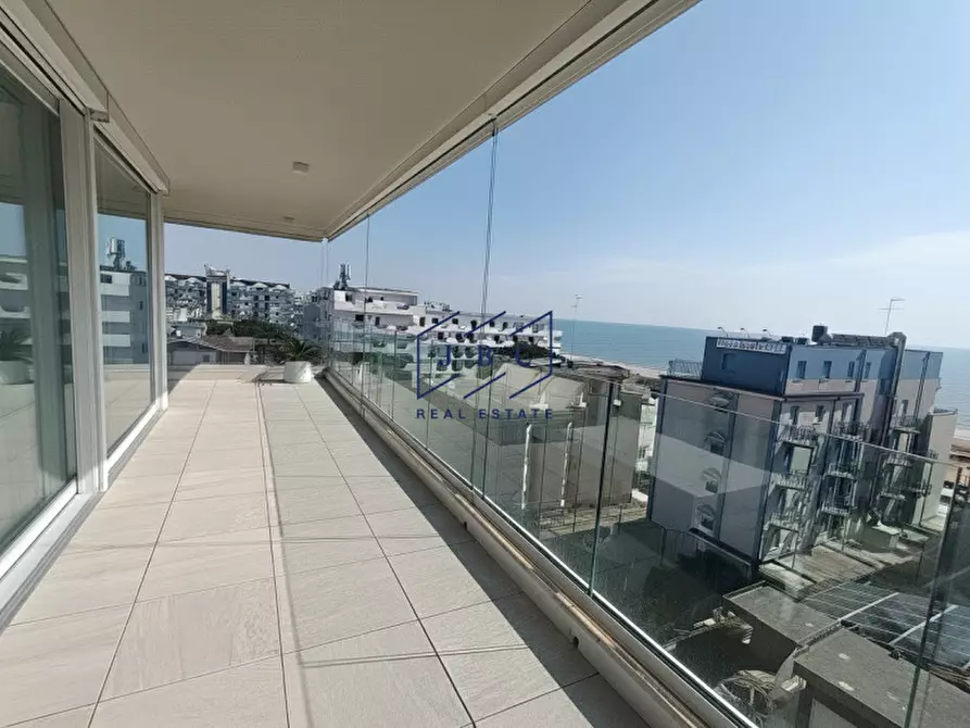 Immagine 3 di Attico in vendita  in Via Andrea Bafile 26°accesso al mare a Jesolo