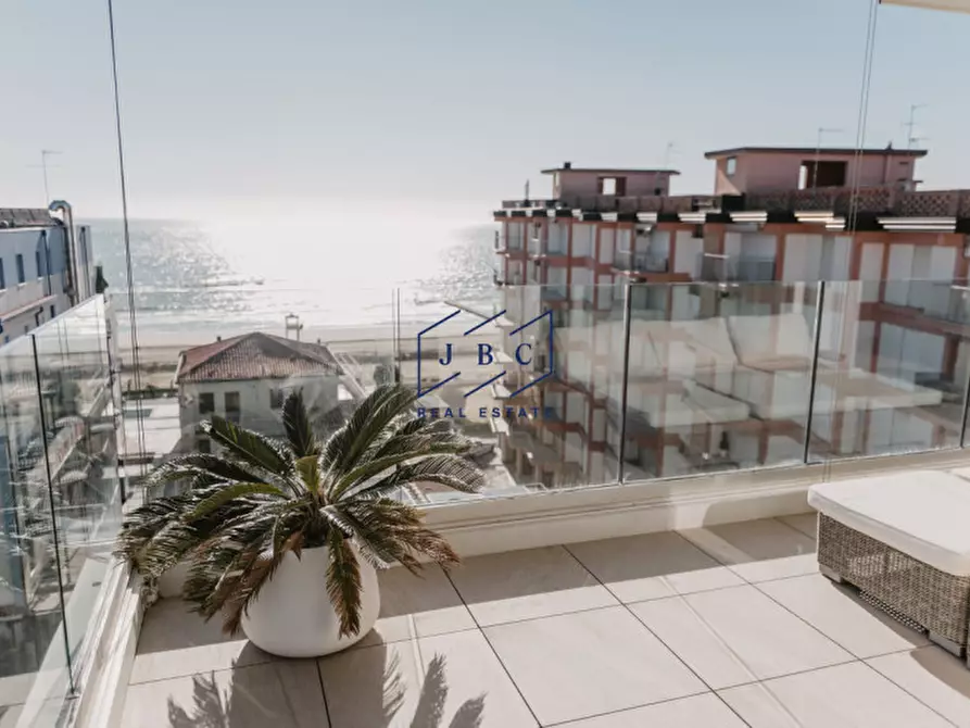 Immagine 4 di Attico in vendita  in Via Andrea Bafile 26°accesso al mare a Jesolo
