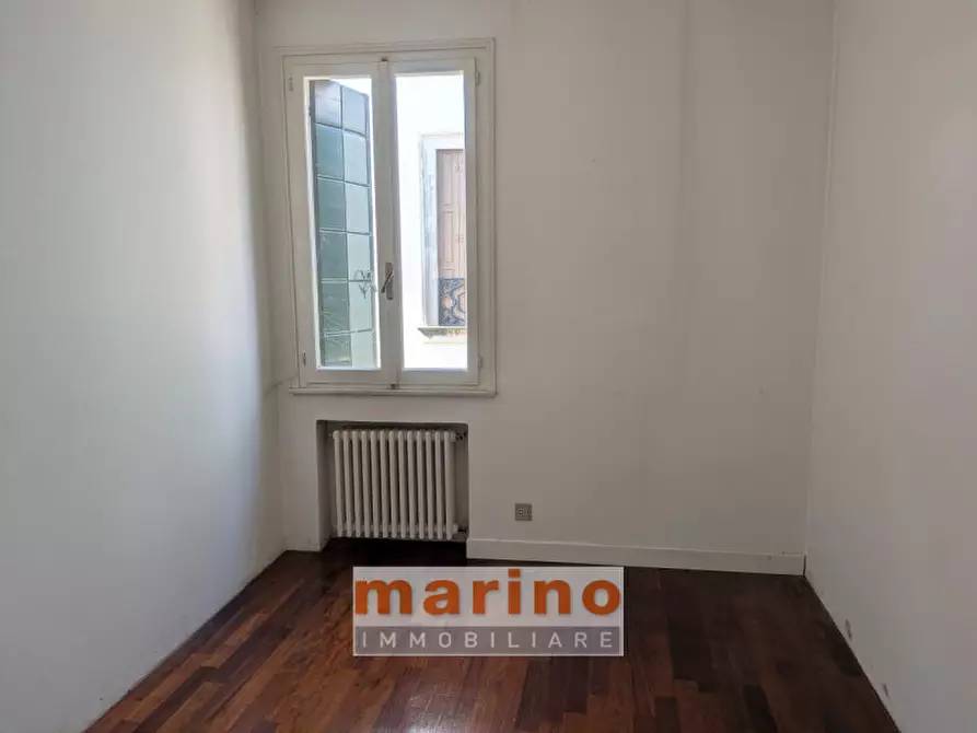 Immagine 8 di Appartamento in vendita  in Piazza della Frutta a Padova