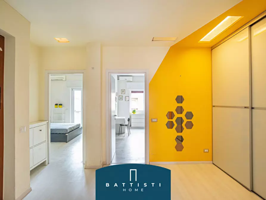 Immagine 6 di Appartamento in vendita  in Largo Appio Claudio a Roma