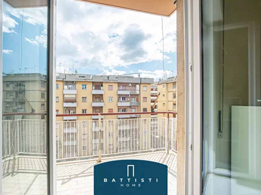 Immagine 7 di Appartamento in vendita  in Largo Appio Claudio a Roma