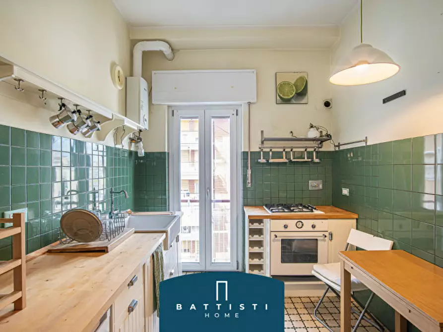 Immagine 9 di Appartamento in vendita  in Largo Appio Claudio a Roma