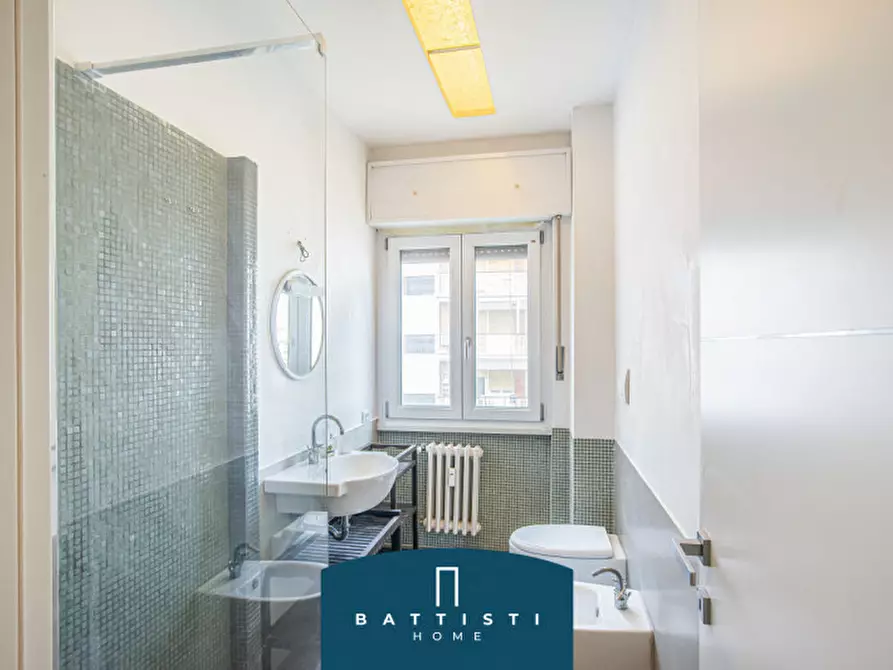 Immagine 19 di Appartamento in vendita  in Largo Appio Claudio a Roma